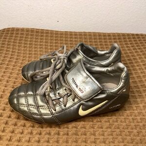 2003 Nike Total 90 II III Silver Gray YOUTH KIDS Sz 12C Air zoom Soccer Cleats
